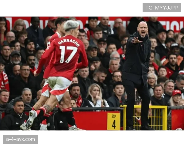 滕哈赫战术革新：攻守平衡之道引领球队迈向成功