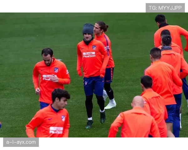 西甲新赛季揭幕在即,各队备战如火如荼引关注 西甲新赛季揭幕在即,各队备战如火如荼引关注