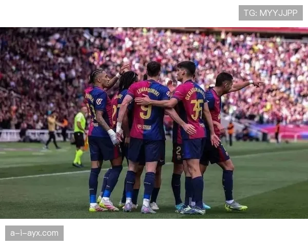 拉菲尼亚 vs 萨拉赫：右边锋战术角色与进攻效率对比